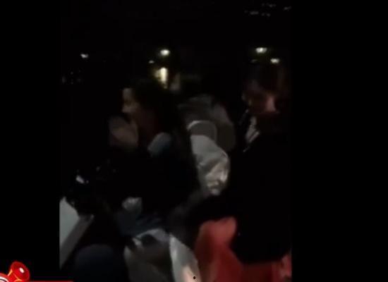 周深大型吃瓜现场视频,笑料百出，网友直呼“太可爱”