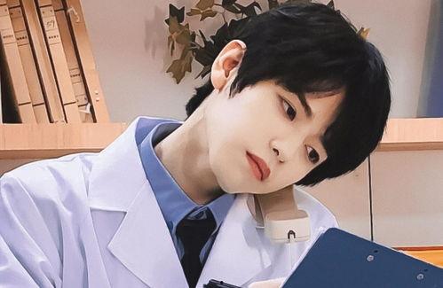 李振宁现场吃瓜视频播放,瓜田李下，真相如何？