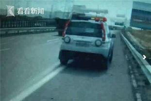 高速上吃瓜视频,吃瓜群众捕捉瞬间，揭秘高速公路上的趣味瞬间