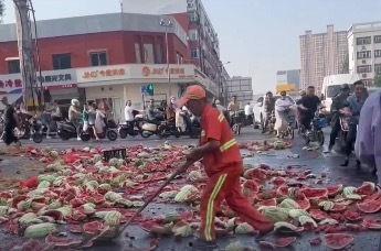 白沟公园吃瓜事件视频,一场引发热议的街头冲突